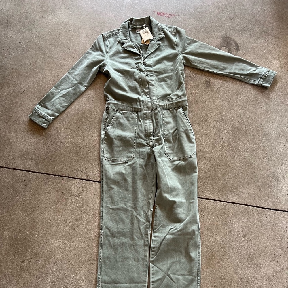 ❣️SOLD❣️BRAND NEW with tags in box Faherty olive utility jumpsuit
